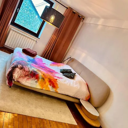 別荘 3 Bedroom House In The Heart Of Condroz *